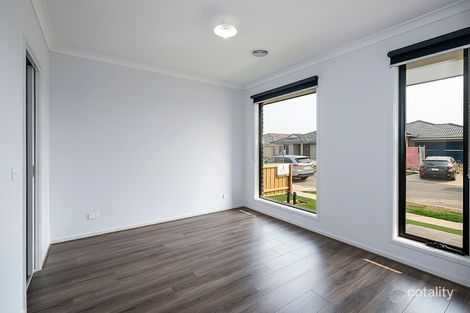 Property photo of 32 Columbus Street Point Cook VIC 3030