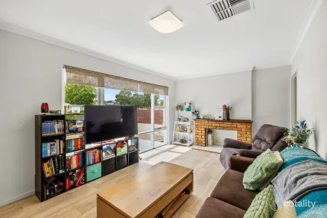 615 Metcalfe Rd, Lynwood, WA 6147