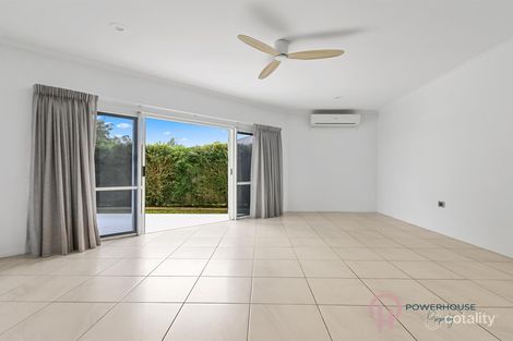 Property photo of 2 Strathmore Court Mooroobool QLD 4870