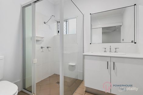 Property photo of 2 Strathmore Court Mooroobool QLD 4870