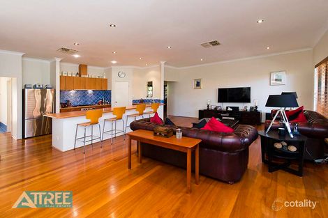 Property photo of 6 Gundaring Turn Canning Vale WA 6155