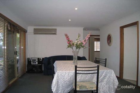 Property photo of 2 Honeysuckle Place Hoppers Crossing VIC 3029