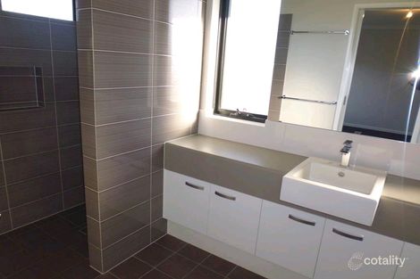 Property photo of 2 Bayley Close Australind WA 6233