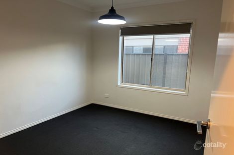 Property photo of 11 Hackney Circuit Clyde North VIC 3978
