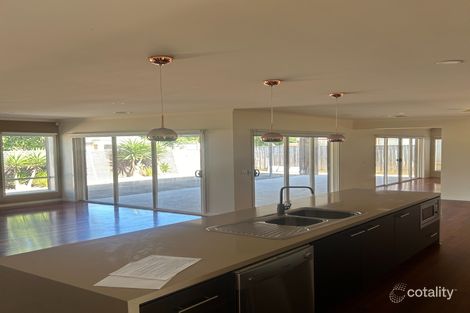 Property photo of 14 Grebe Way Williams Landing VIC 3027