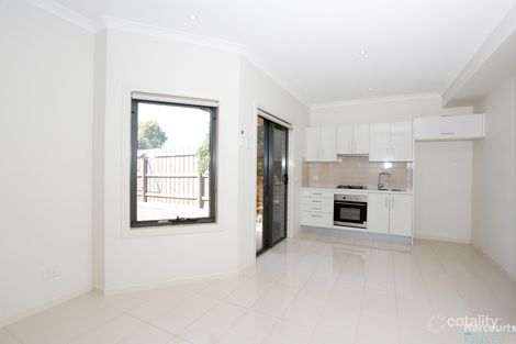 Property photo of 2/6 Corvey Road Reservoir VIC 3073