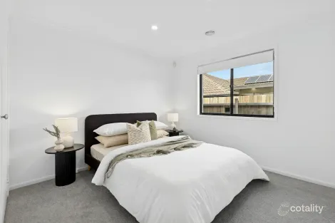 Property photo of 27 May Mills Close Nicholls ACT 2913