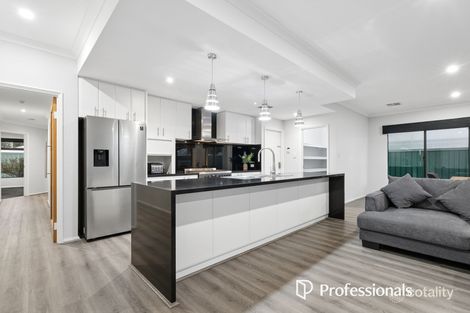 Property photo of 8 Tyler Mews Forrestfield WA 6058