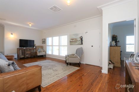 Property photo of 3 Parry Drive Temora NSW 2666