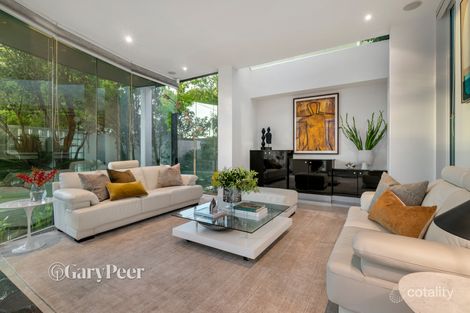 Property photo of 5 Leaburn Avenue Caulfield North VIC 3161