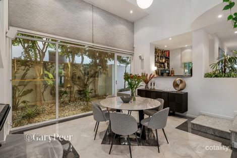 Property photo of 5 Leaburn Avenue Caulfield North VIC 3161