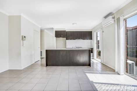 Property photo of 21 Yellow Gum Drive Pakenham VIC 3810