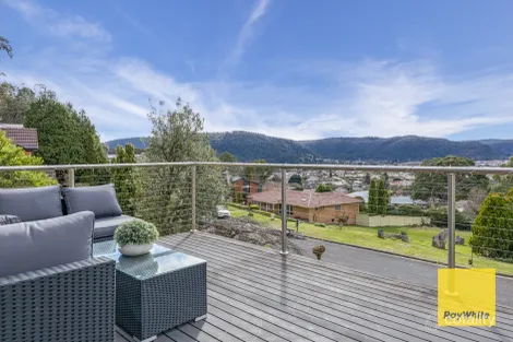 Property photo of 9 Hill Range Crescent Lithgow NSW 2790