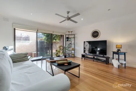 Property photo of 5 Kingston Heath Court Craigieburn VIC 3064