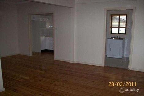 Property photo of 40 Rowe Avenue Lurnea NSW 2170