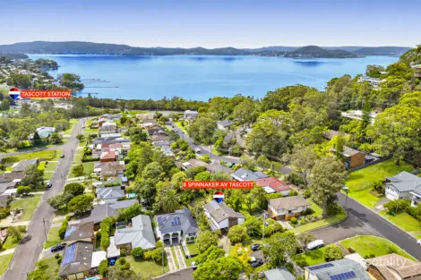 Property photo of 8 Spinnaker Avenue Tascott NSW 2250