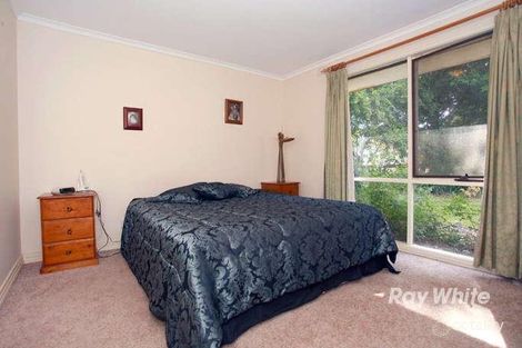Property photo of 4 Fletcher Road Cranbourne South VIC 3977