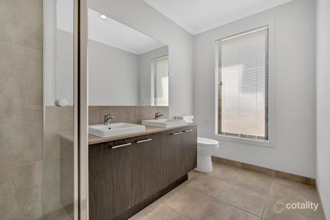 Property photo of 23 Margot Circuit Kalkallo VIC 3064