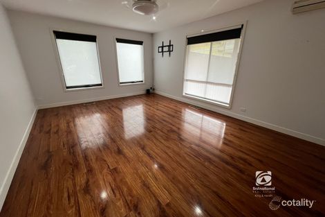 Property photo of 8 Hillcrest Rise Lakes Entrance VIC 3909