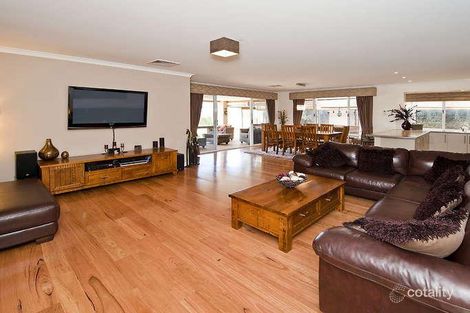 10 Fulmar Way, Seville Grove, WA 6112