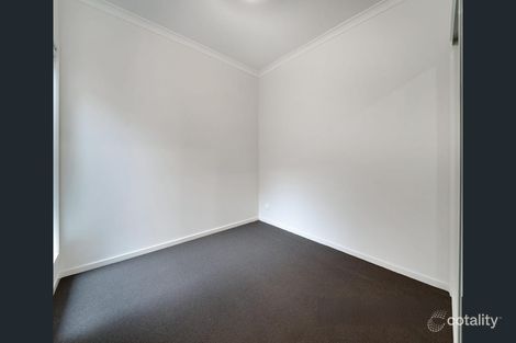 Property photo of 8 Willowmoore Grove Tarneit VIC 3029