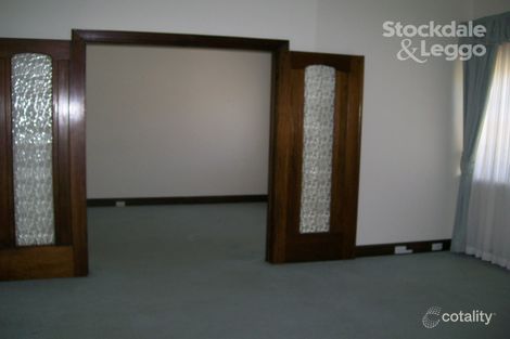 Property photo of 1 St Huberts Road Carnegie VIC 3163