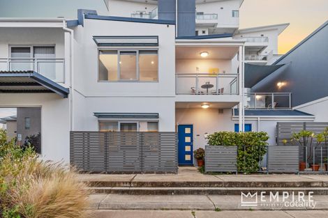 24/52 Rollinson Rd, North Coogee, WA 6163