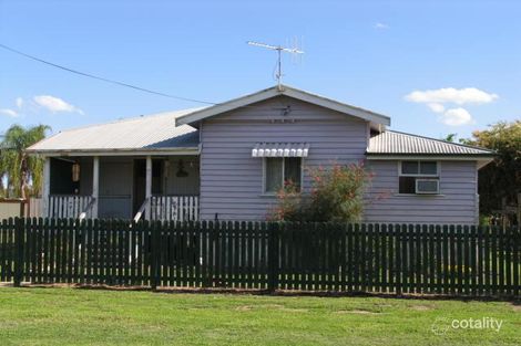 17 Elliott St, Gayndah, QLD 4625