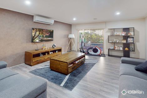 Property photo of 11 Raneen Place Berwick VIC 3806