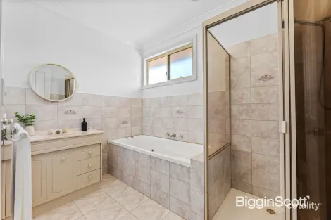 Property photo of 26 Ardgower Court Templestowe Lower VIC 3107