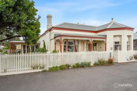 9 Cox St, Port Fairy, VIC 3284