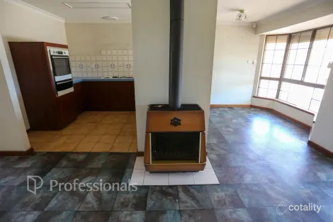 Property photo of 8 Cavanagh Court Castletown WA 6450