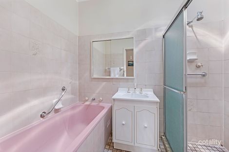 Property photo of 3 Andrew Place Girraween NSW 2145