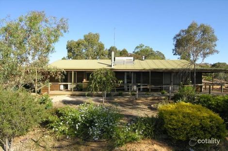 15 Mcmillan Point Dr, Mansfield, VIC 3722