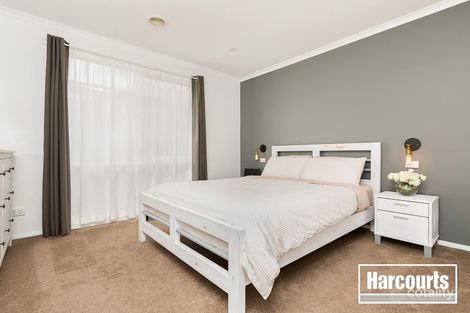 Property photo of 19 New England Way Narre Warren VIC 3805