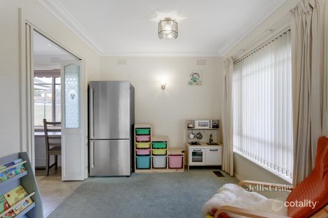 Property photo of 4 Waldorf Court Bentleigh East VIC 3165