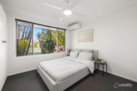 Property photo of 13 Sunbird Chase Parrearra QLD 4575