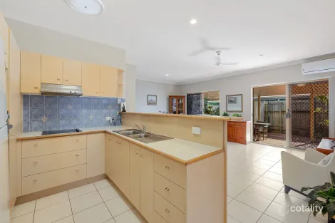 Property photo of 71/40 Lakeside Crescent Currimundi QLD 4551