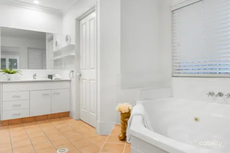 Property photo of 68 Lema Circuit Kuraby QLD 4112