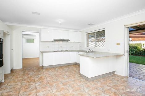 Property photo of 14 Quinn Place Prairiewood NSW 2176