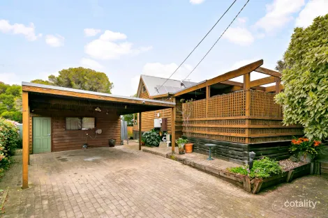 Property photo of 6 Webb Close Meadow Heights VIC 3048