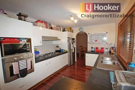 Property photo of 38 Otama Court Craigmore SA 5114