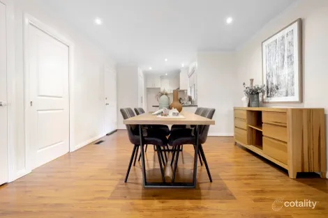 Property photo of 2/22 Berrabri Drive Scoresby VIC 3179