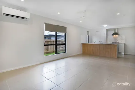 Property photo of 11 Peak Circuit Cosgrove QLD 4818