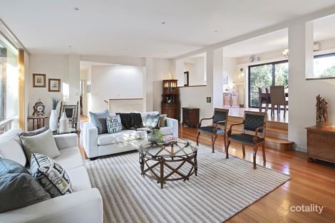 Property photo of 70 The Boulevard Ivanhoe VIC 3079
