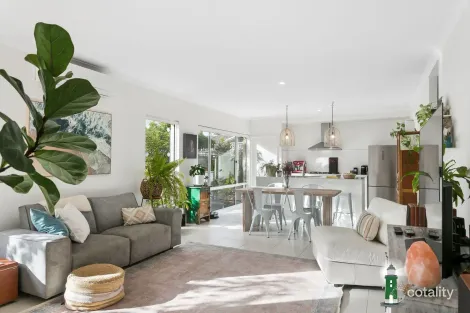 Property photo of 16A Egeus Way Coolbellup WA 6163