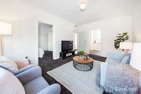 Property photo of 2/31 Beach Avenue Elwood VIC 3184