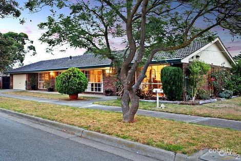 8 Cavendish Dr, Heatherton, VIC 3202