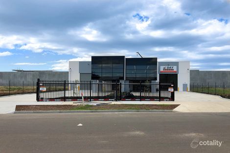 2/42 Rockfield Way, Ravenhall, VIC 3023