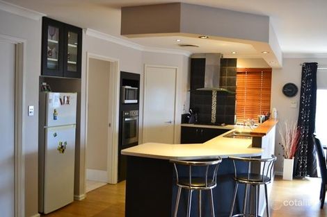 Property photo of 14 Enfield Turn Carramar WA 6031